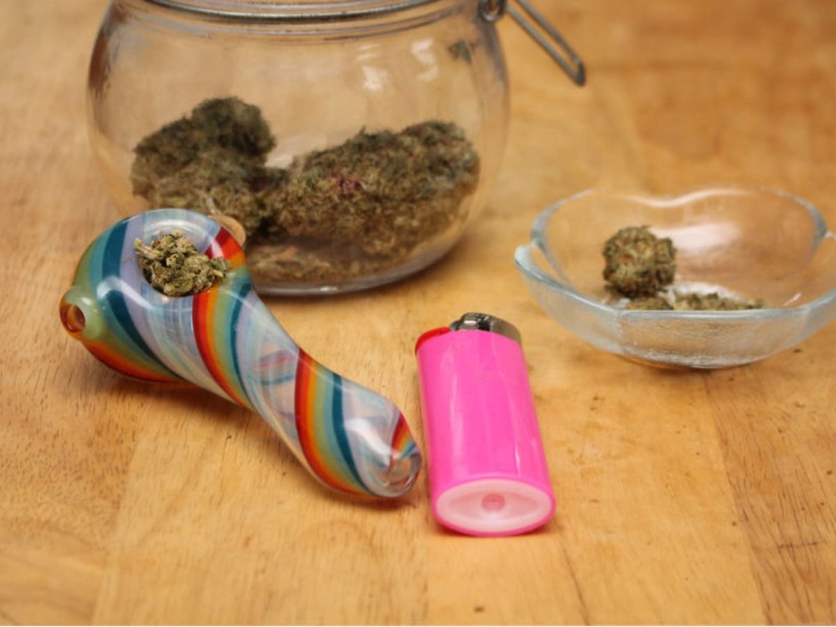 How to Pack a Bowl for Maximum Flavor and Smooth Hits